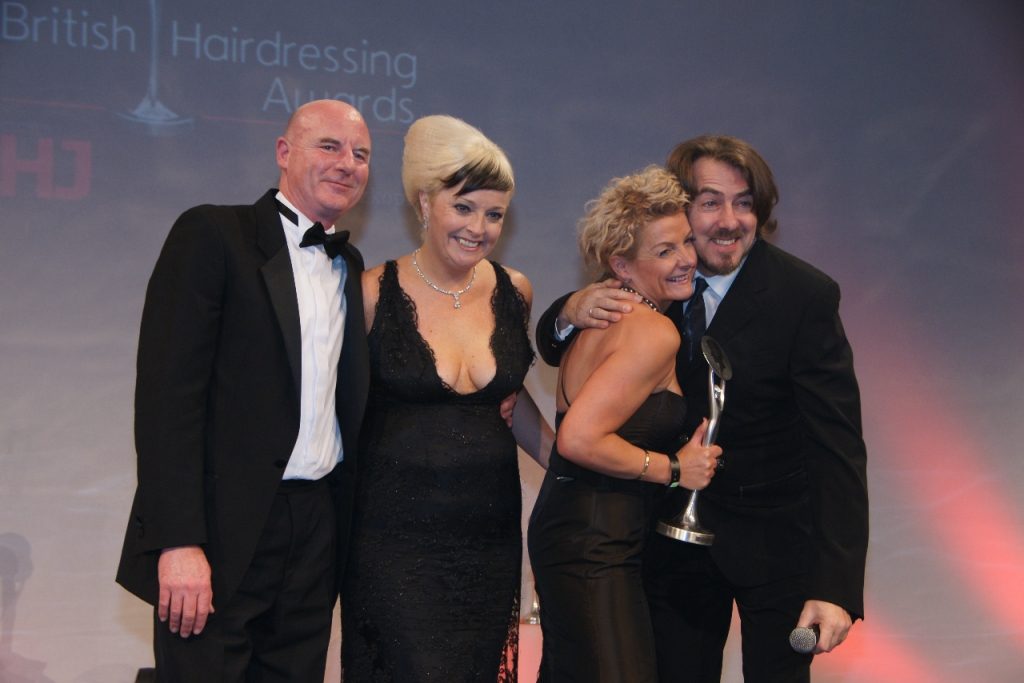 Dundee&#8217;s Kay McIntyre wins Scottish Hairdresser of the Year 2010